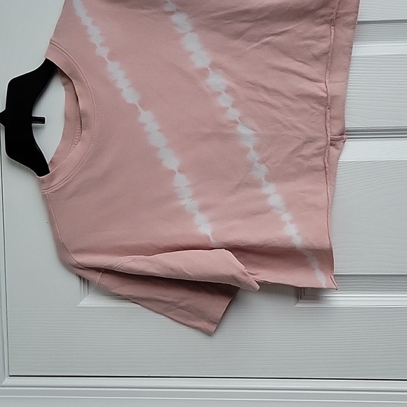 Flirtitude Active Crop Top - Picture 2 of 10